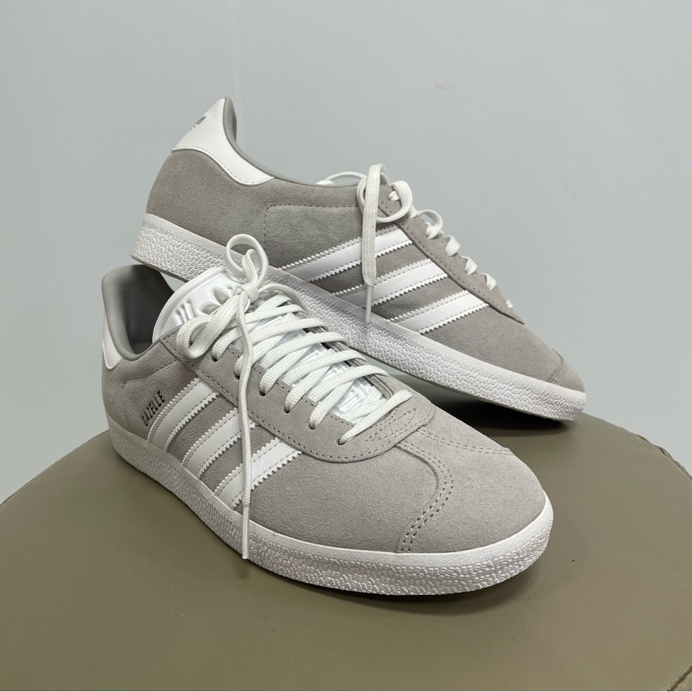 Adidas Gazelle Womens 8.5